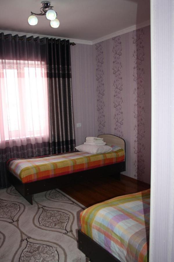 Guest House Shirin Barskoon Екстериор снимка